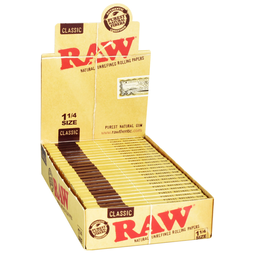 https://www.vapespipe.com/vape/cdn/shop/files/24PC-DISPLAY-Raw-Classic-Rolling-Papers-1-1-4_media-1.jpg