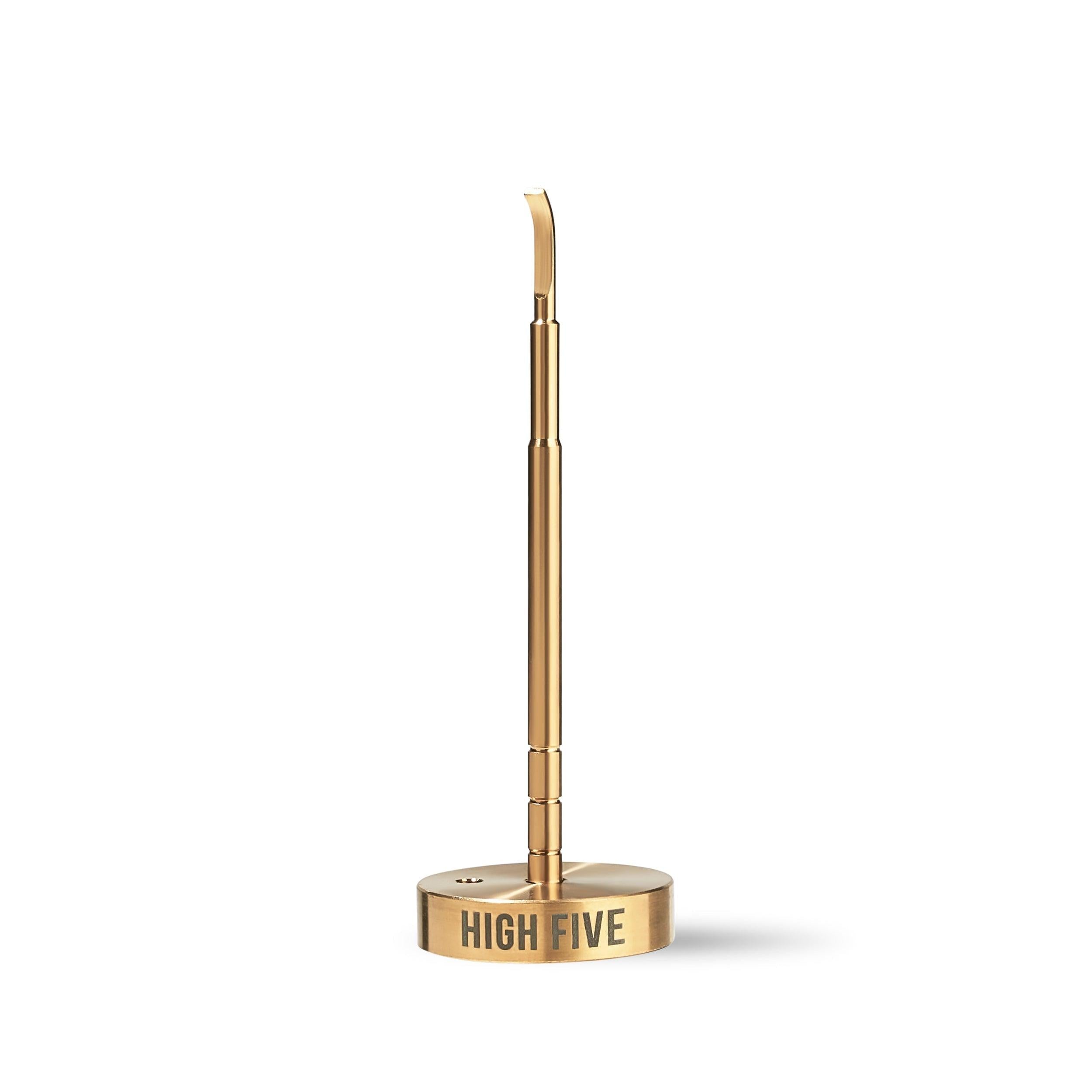 https://www.vapespipe.com/vape/cdn/shop/files/high-five-gold-flat-tip-carb-cap-dab-rig-parts-accessories-dankgeek.jpg