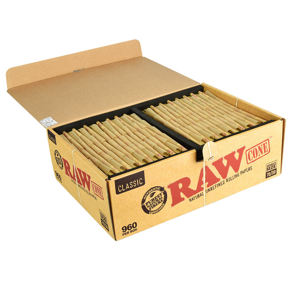 https://www.vapespipe.com/vape/cdn/shop/products/raw-classic-single-size-bulk-cones-960-pack-rolling-papers-dankgeek.jpg