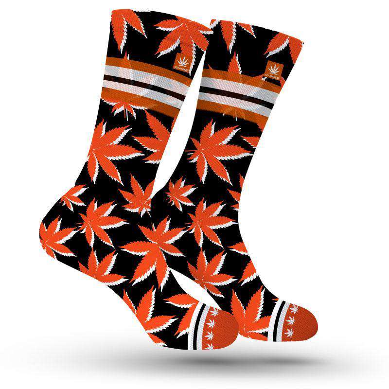 https://www.vapespipe.com/vape/cdn/shop/products/stonerdays-cincinnati-cannabis-socks-dark-medium-apparel-dankgeek.jpg